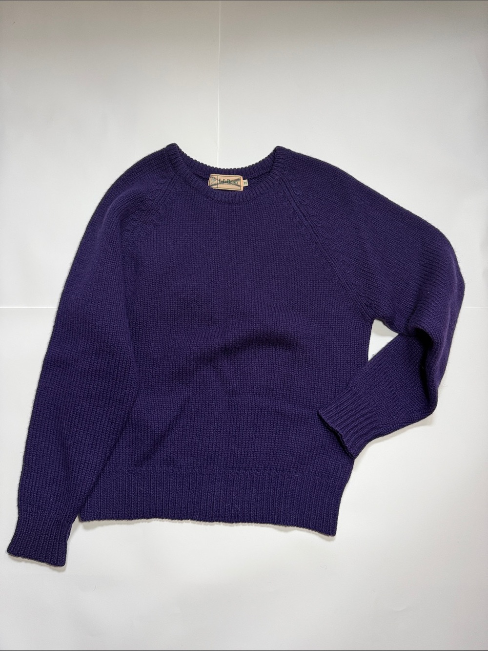 Purple L.L. Bean Vintage 100% Wool Crewneck Women's Sweater - Classic Knit